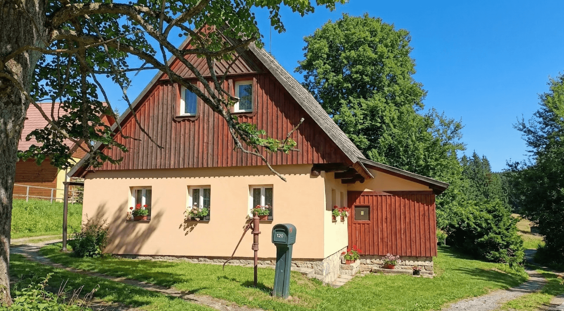 Predaj rekreačného objektu 135 m², pozemek 800 m², Pěnčín, Liberecký kraj Predaj rekreačného objektu 135 m², pozemek 800 m², Pěnčín, Liberecký kraj