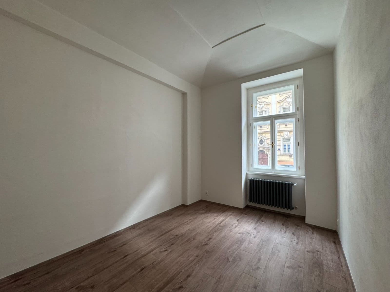 Prenájom bytu 3-izbový 62 m², Sezimova, Praha, Praha Prenájom bytu 3-izbový 62 m², Sezimova, Praha, Praha