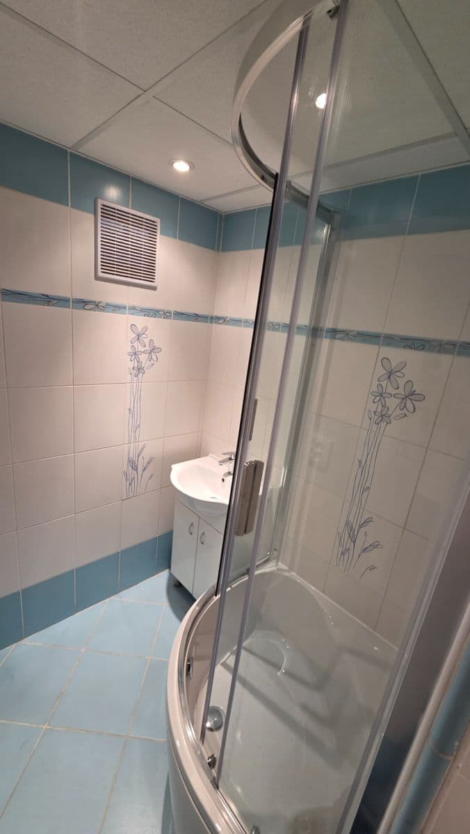 Prenájom bytu 2-izbový 59 m², Stavbařů, Roudnice nad Labem, Ústecký kraj Prenájom bytu 2-izbový 59 m², Stavbařů, Roudnice nad Labem, Ústecký kraj