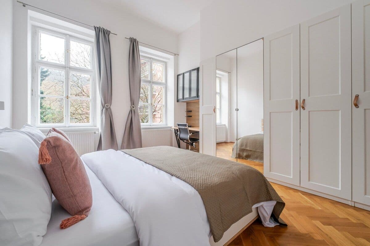 Prenájom bytu 71 m², Újezd, Praha, Praha Prenájom bytu 71 m², Újezd, Praha, Praha