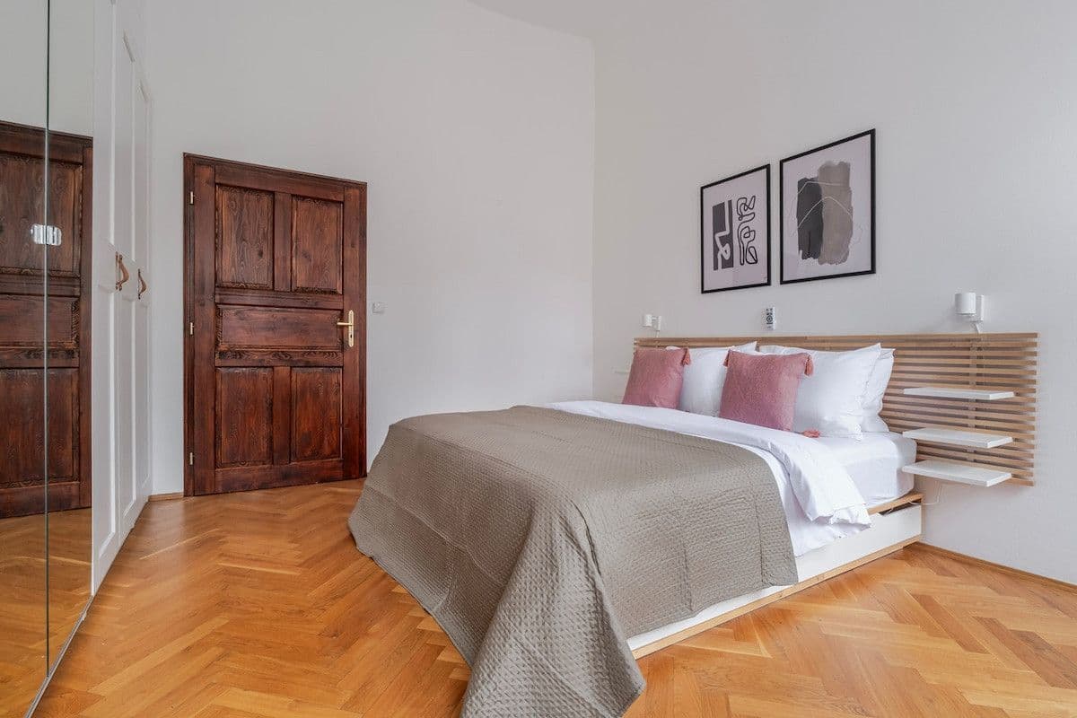 Prenájom bytu 71 m², Újezd, Praha, Praha Prenájom bytu 71 m², Újezd, Praha, Praha
