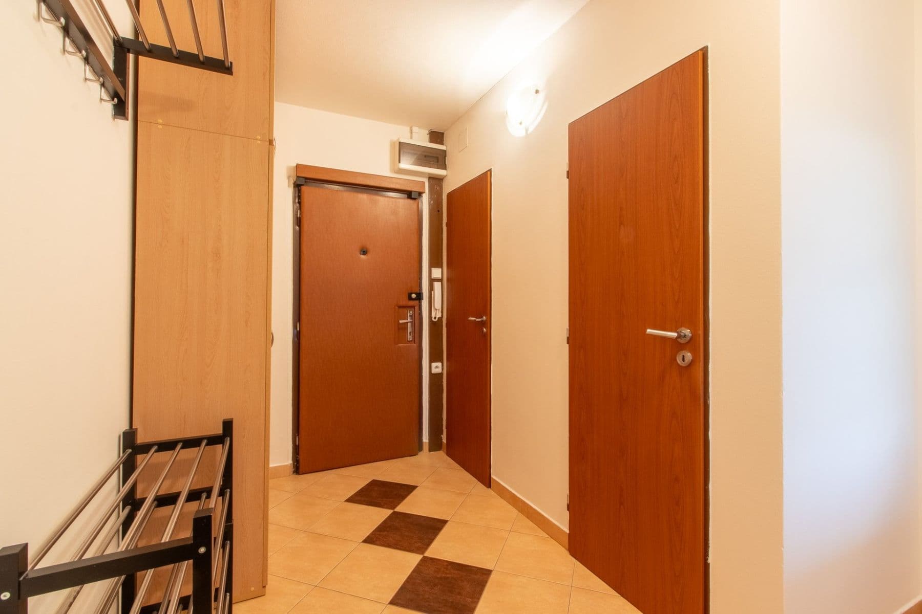Prenájom bytu 2-izbový 43 m², Modrá, Praha, Praha Prenájom bytu 2-izbový 43 m², Modrá, Praha, Praha