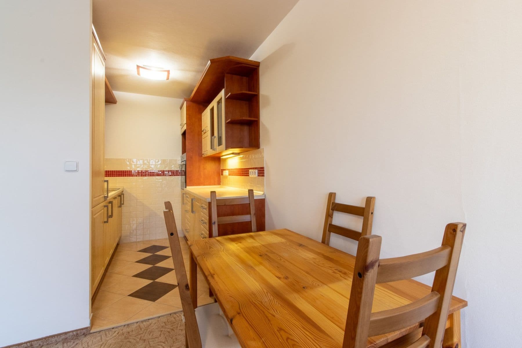 Prenájom bytu 2-izbový 43 m², Modrá, Praha, Praha Prenájom bytu 2-izbový 43 m², Modrá, Praha, Praha