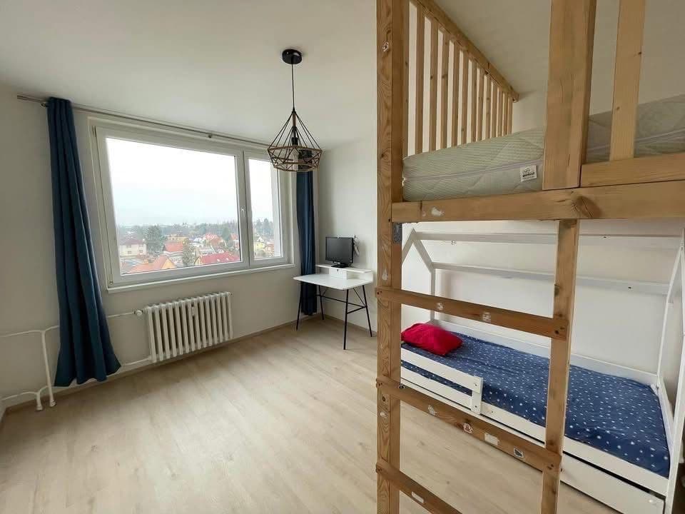 Prenájom bytu 3-izbový 67 m², Na Cihelně, Český Brod, Středočeský kraj Prenájom bytu 3-izbový 67 m², Na Cihelně, Český Brod, Středočeský kraj