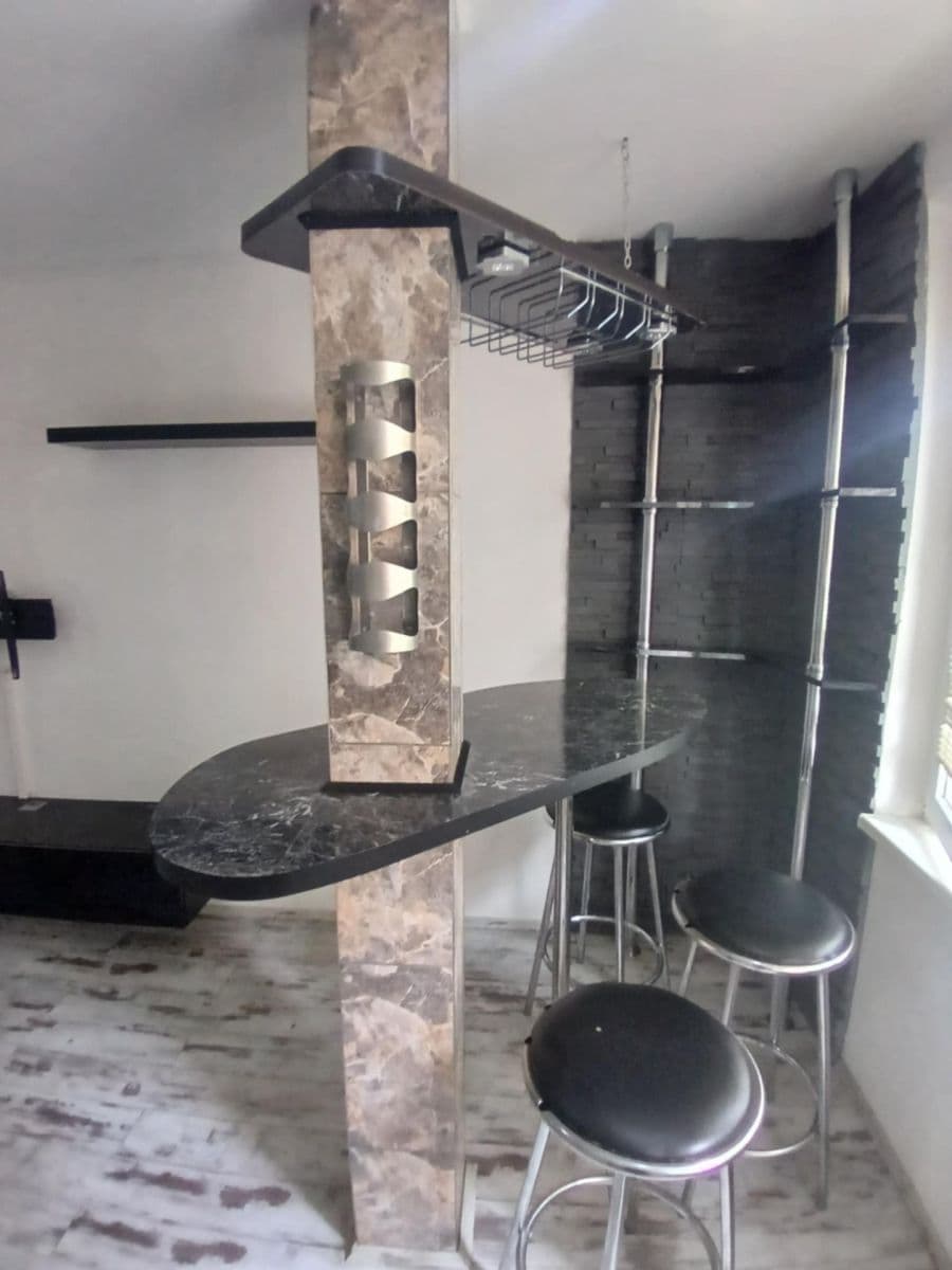 Prenájom bytu 2-izbový 60 m², Karla Buriana, Chomutov, Ústecký kraj Prenájom bytu 2-izbový 60 m², Karla Buriana, Chomutov, Ústecký kraj