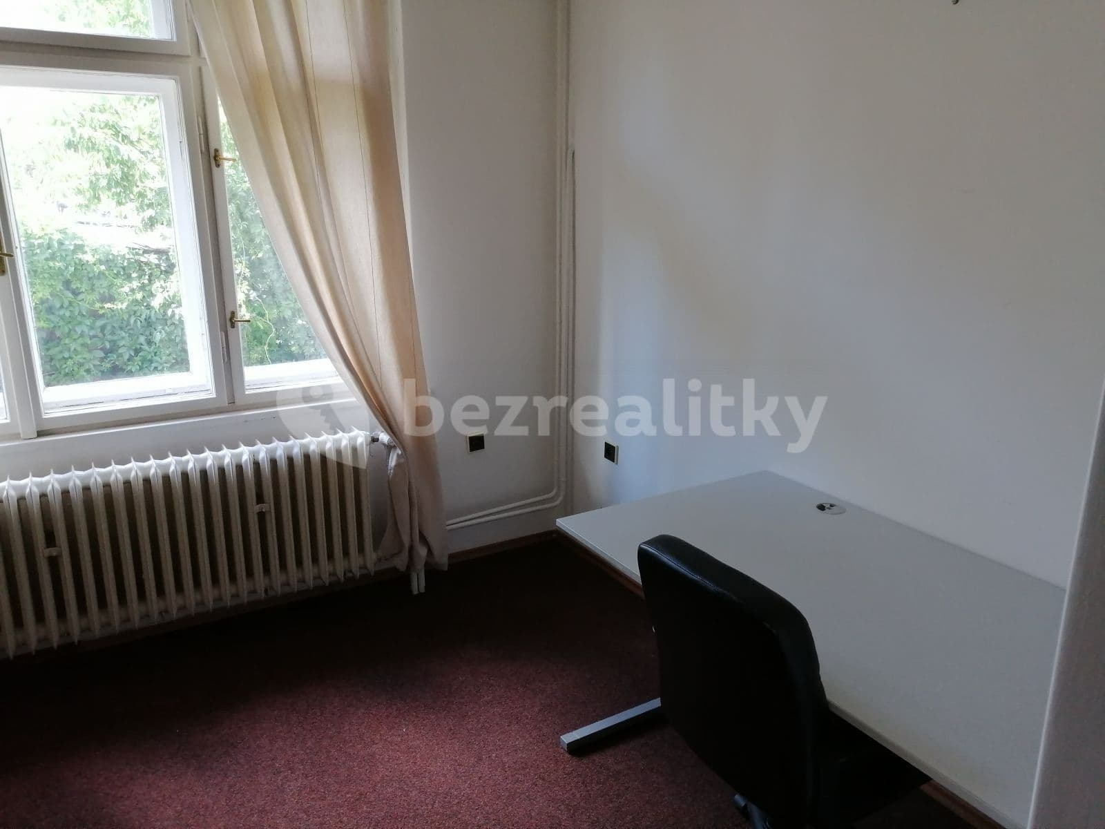 Prenájom bytu 3-izbový 10 m², Slivenecká, Praha, Praha Prenájom bytu 3-izbový 10 m², Slivenecká, Praha, Praha