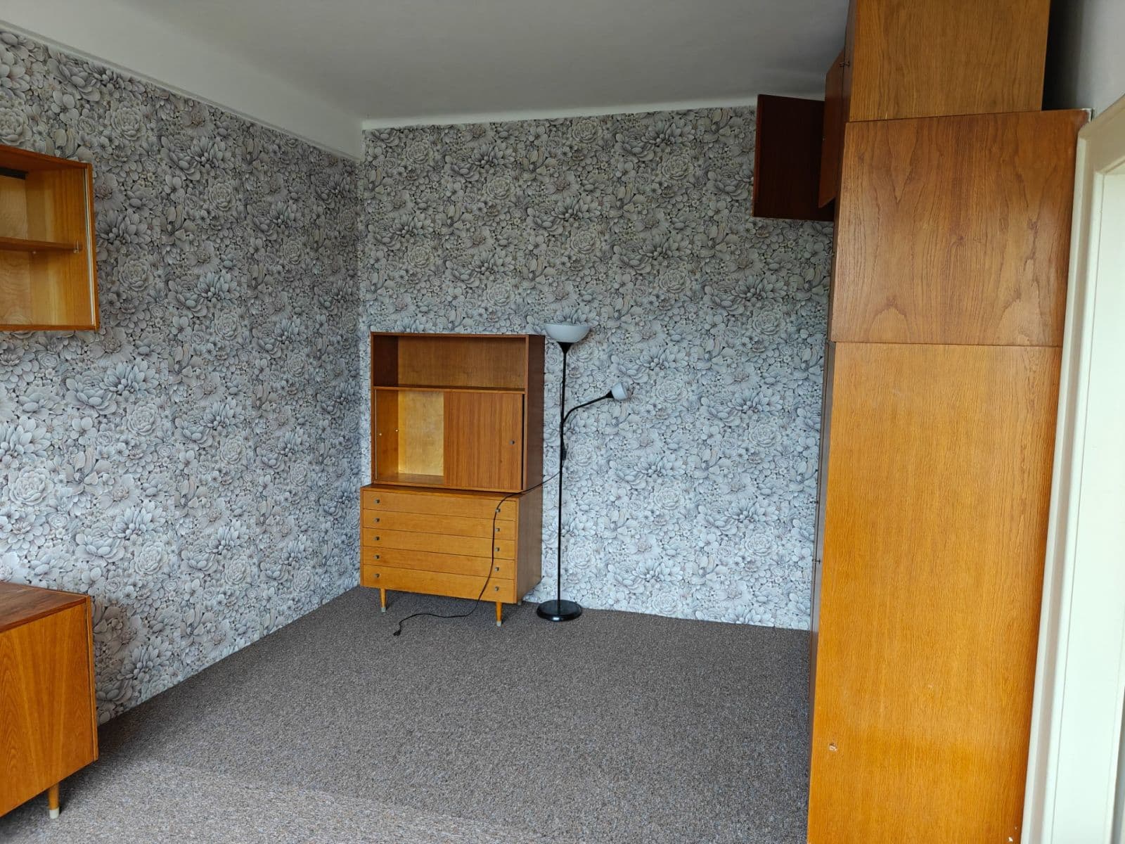 Prenájom bytu 2-izbový 41 m², Branická, Praha, Praha Prenájom bytu 2-izbový 41 m², Branická, Praha, Praha