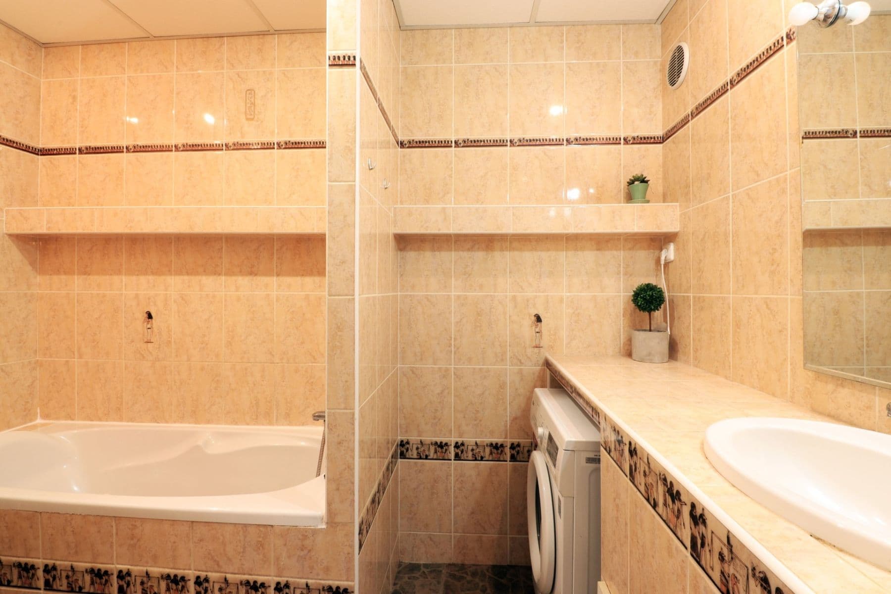 Prenájom bytu 3-izbový 70 m², Polabská, Praha, Praha Prenájom bytu 3-izbový 70 m², Polabská, Praha, Praha