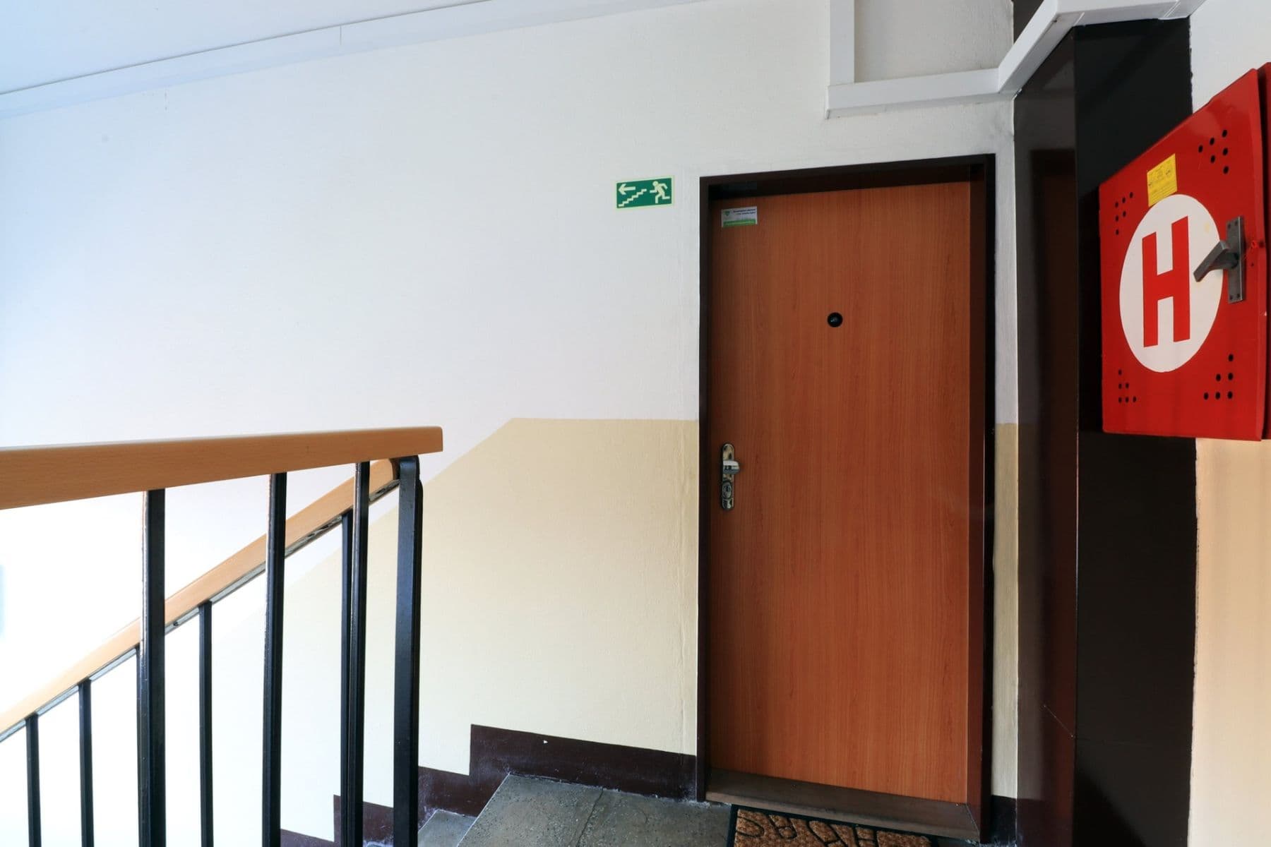 Prenájom bytu 3-izbový 70 m², Polabská, Praha, Praha Prenájom bytu 3-izbový 70 m², Polabská, Praha, Praha