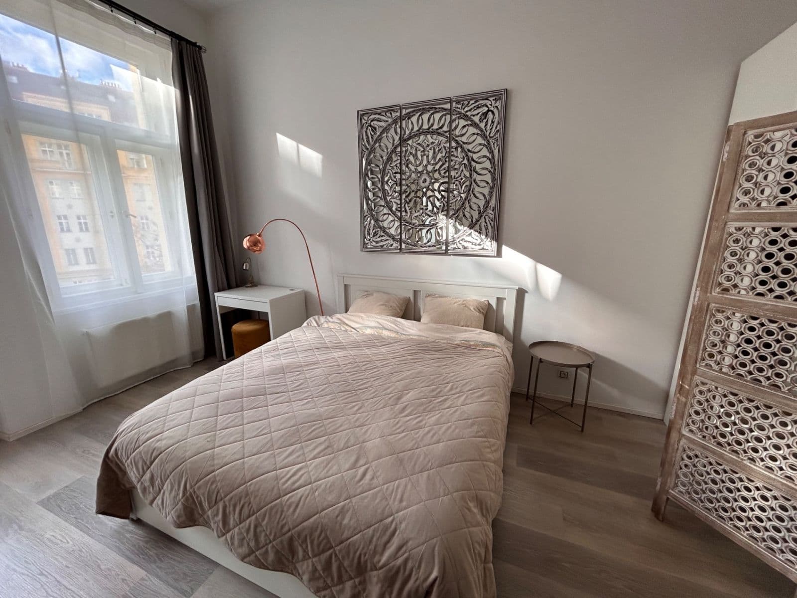 Prenájom bytu 1-izbový 44 m², Šafaříkova, Praha, Praha Prenájom bytu 1-izbový 44 m², Šafaříkova, Praha, Praha