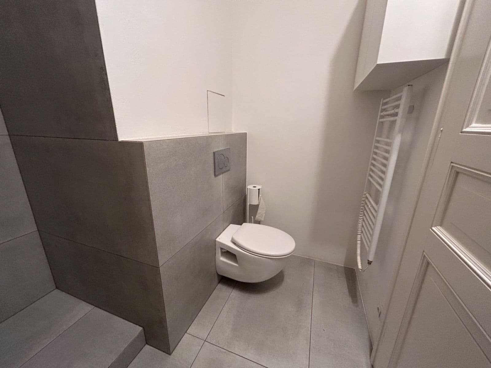 Prenájom bytu 1-izbový 44 m², Šafaříkova, Praha, Praha Prenájom bytu 1-izbový 44 m², Šafaříkova, Praha, Praha