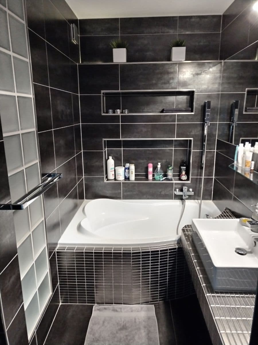 Predaj bytu 3-izbový 72 m², Rýmařovská, Bruntál, Moravskoslezský kraj Predaj bytu 3-izbový 72 m², Rýmařovská, Bruntál, Moravskoslezský kraj