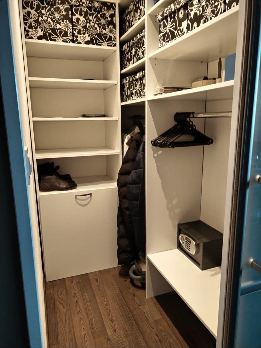 Predaj bytu 3-izbový 72 m², Rýmařovská, Bruntál, Moravskoslezský kraj Predaj bytu 3-izbový 72 m², Rýmařovská, Bruntál, Moravskoslezský kraj