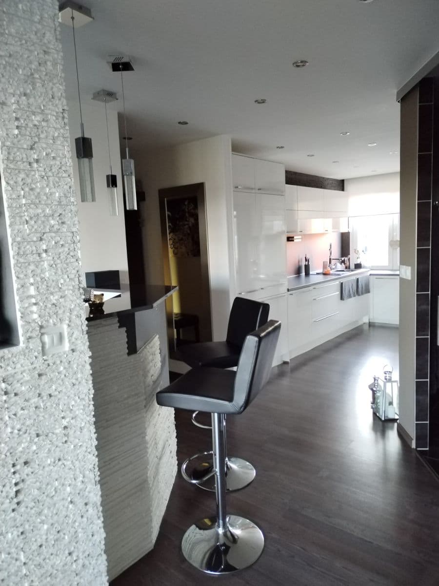 Predaj bytu 3-izbový 72 m², Rýmařovská, Bruntál, Moravskoslezský kraj Predaj bytu 3-izbový 72 m², Rýmařovská, Bruntál, Moravskoslezský kraj