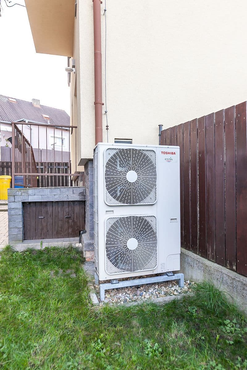 Predaj domu 230 m², pozemek 348 m², Svahová, Horoměřice, Středočeský kraj Predaj domu 230 m², pozemek 348 m², Svahová, Horoměřice, Středočeský kraj