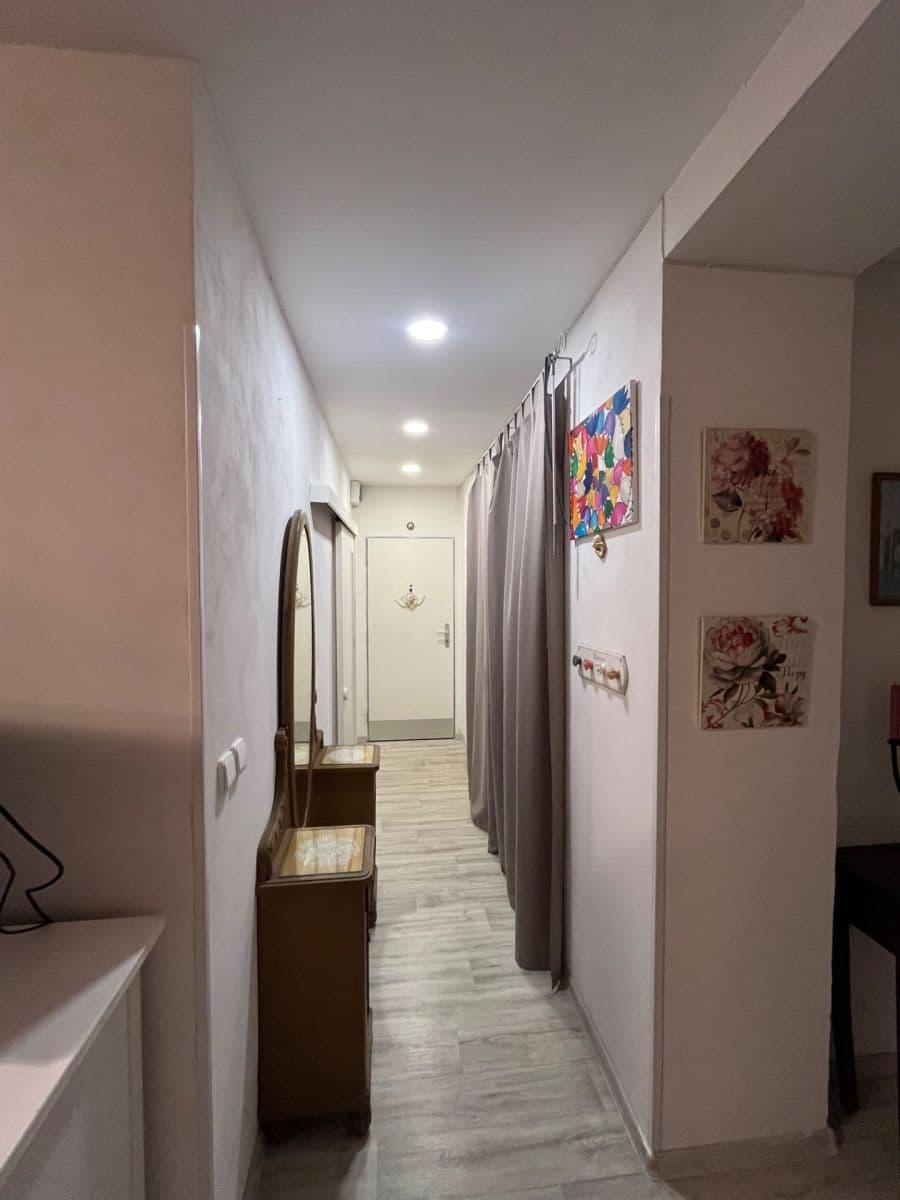 Predaj bytu 3-izbový 68 m², 17. listopadu, Ústí nad Labem, Ústecký kraj Predaj bytu 3-izbový 68 m², 17. listopadu, Ústí nad Labem, Ústecký kraj