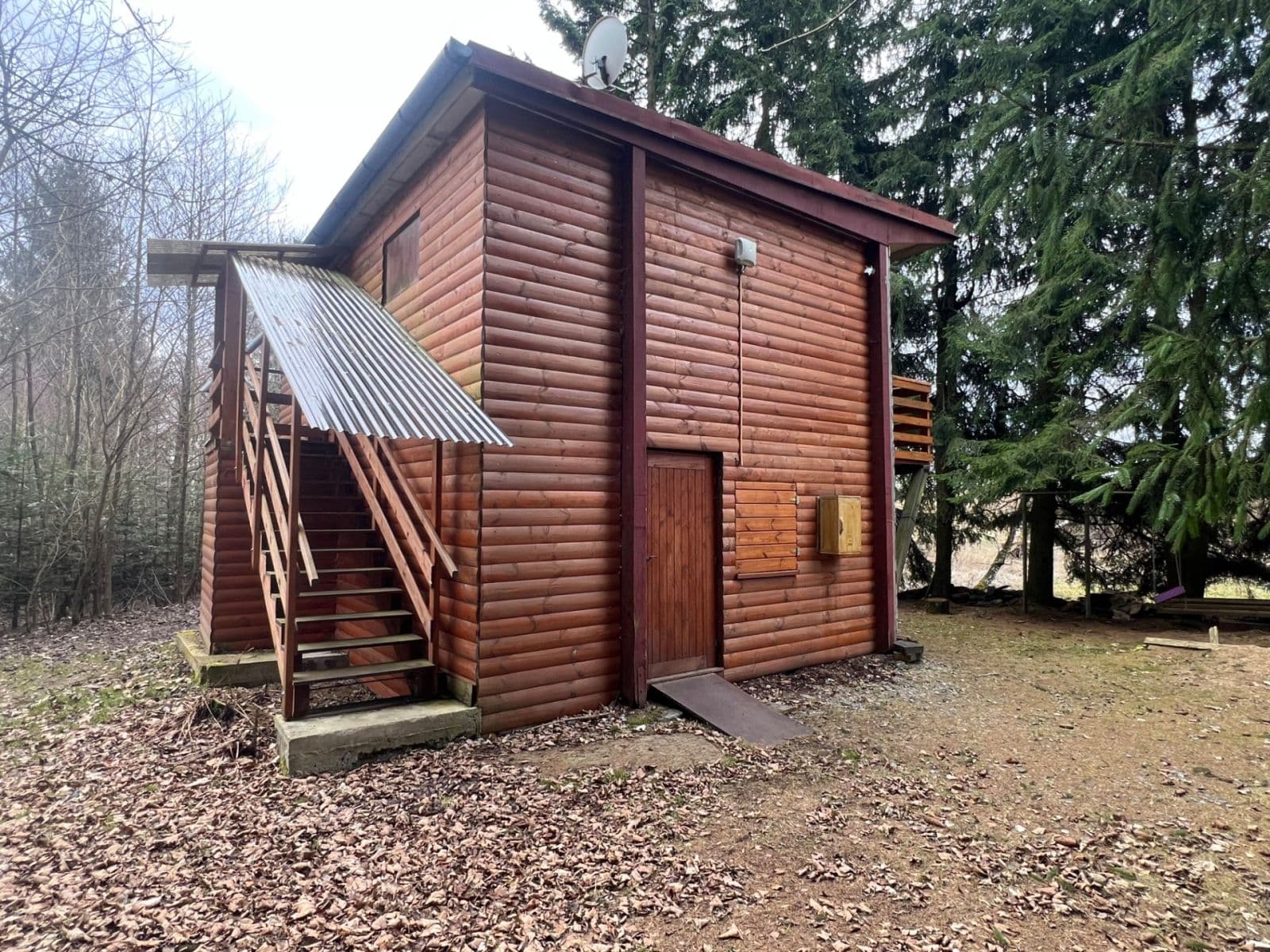 Predaj rekreačného objektu 120 m², pozemek 62 m², Zubří, Kraj Vysočina Predaj rekreačného objektu 120 m², pozemek 62 m², Zubří, Kraj Vysočina