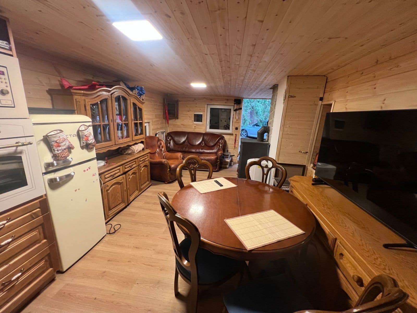 Predaj rekreačného objektu 120 m², pozemek 62 m², Zubří, Kraj Vysočina Predaj rekreačného objektu 120 m², pozemek 62 m², Zubří, Kraj Vysočina