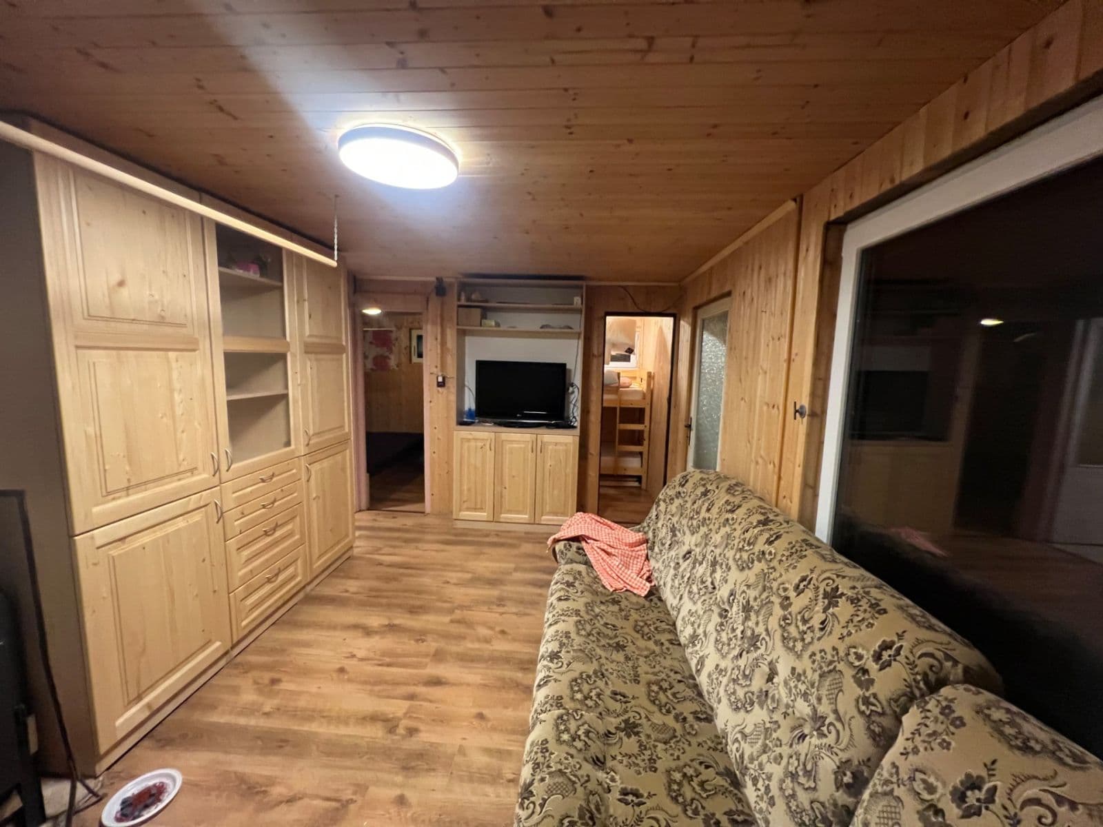 Predaj rekreačného objektu 120 m², pozemek 62 m², Zubří, Kraj Vysočina Predaj rekreačného objektu 120 m², pozemek 62 m², Zubří, Kraj Vysočina