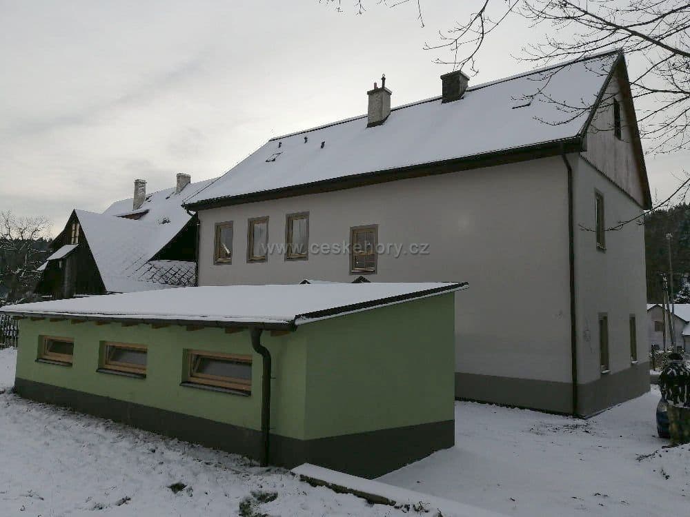 Predaj bytu 5-izbový 100 m², Karlovarská, Pernink, Karlovarský kraj Predaj bytu 5-izbový 100 m², Karlovarská, Pernink, Karlovarský kraj