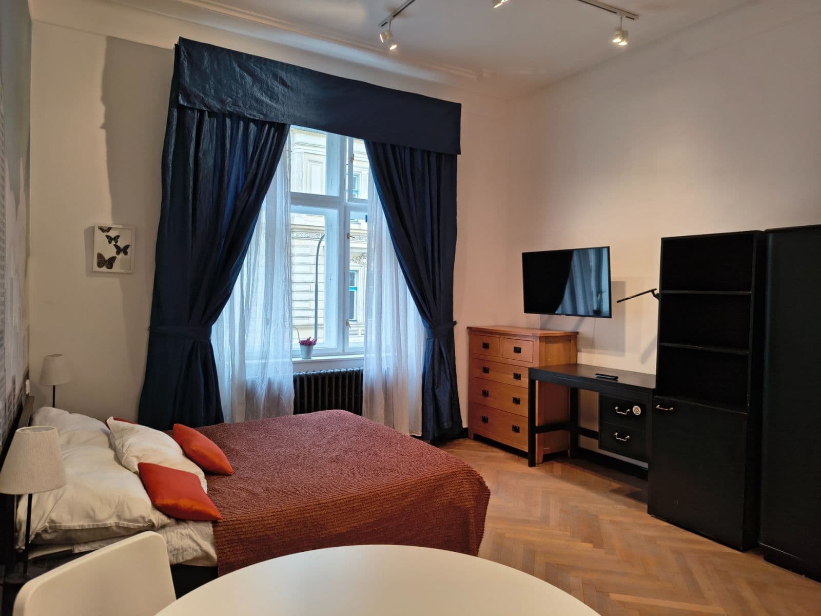 Prenájom bytu 1-izbový 31 m², Hálkova, Praha, Praha Prenájom bytu 1-izbový 31 m², Hálkova, Praha, Praha