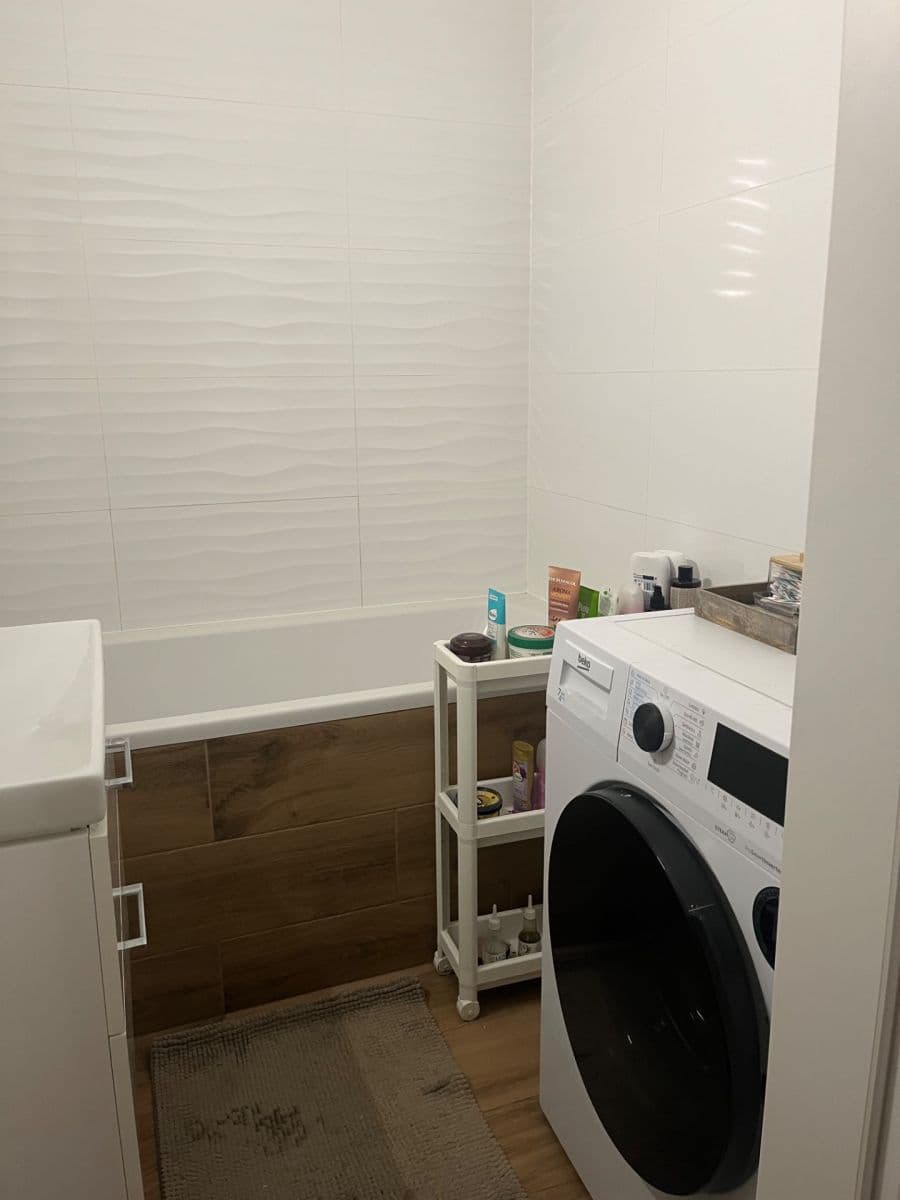 Predaj bytu 3-izbový 62 m², Maroldova, Ostrava, Moravskoslezský kraj Predaj bytu 3-izbový 62 m², Maroldova, Ostrava, Moravskoslezský kraj