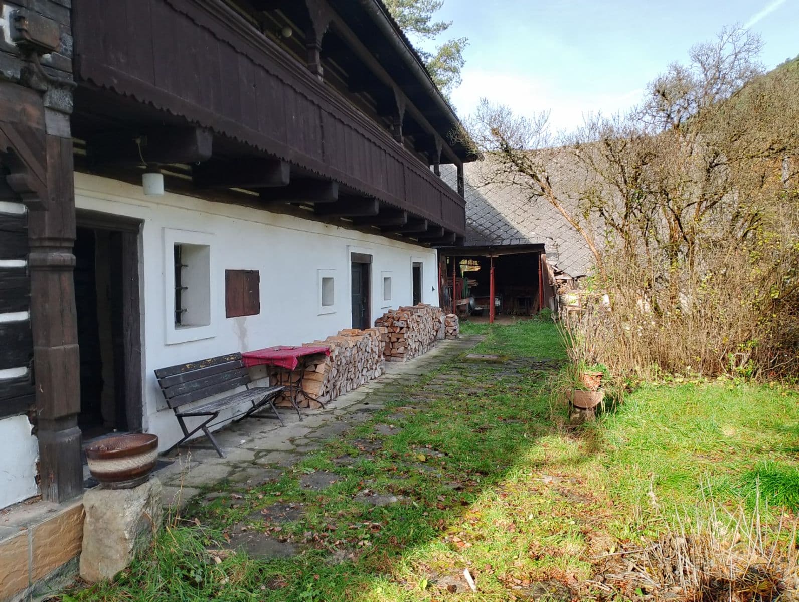 Predaj domu 150 m², pozemek 1.600 m², 9, Medonosy, Středočeský kraj Predaj domu 150 m², pozemek 1.600 m², 9, Medonosy, Středočeský kraj