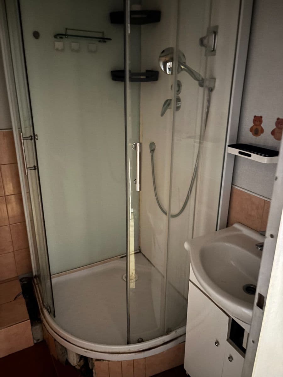 Predaj bytu 1-izbový 41 m², Nová, Ústí nad Labem, Ústecký kraj Predaj bytu 1-izbový 41 m², Nová, Ústí nad Labem, Ústecký kraj