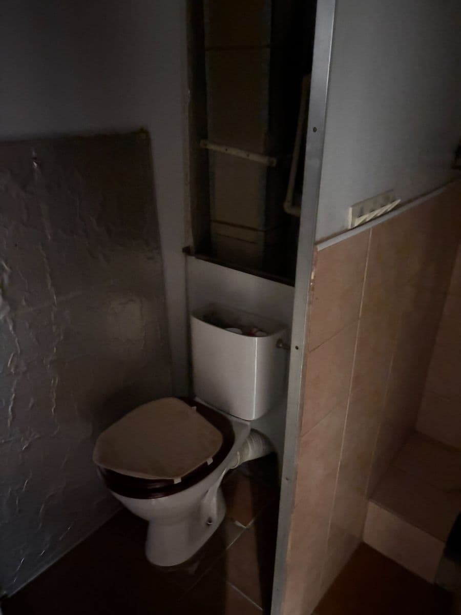 Predaj bytu 1-izbový 41 m², Nová, Ústí nad Labem, Ústecký kraj Predaj bytu 1-izbový 41 m², Nová, Ústí nad Labem, Ústecký kraj