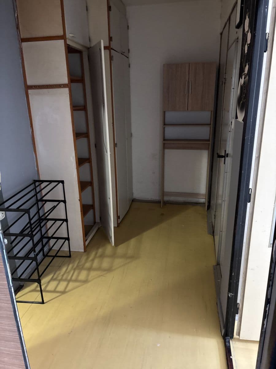 Predaj bytu 1-izbový 41 m², Nová, Ústí nad Labem, Ústecký kraj Predaj bytu 1-izbový 41 m², Nová, Ústí nad Labem, Ústecký kraj