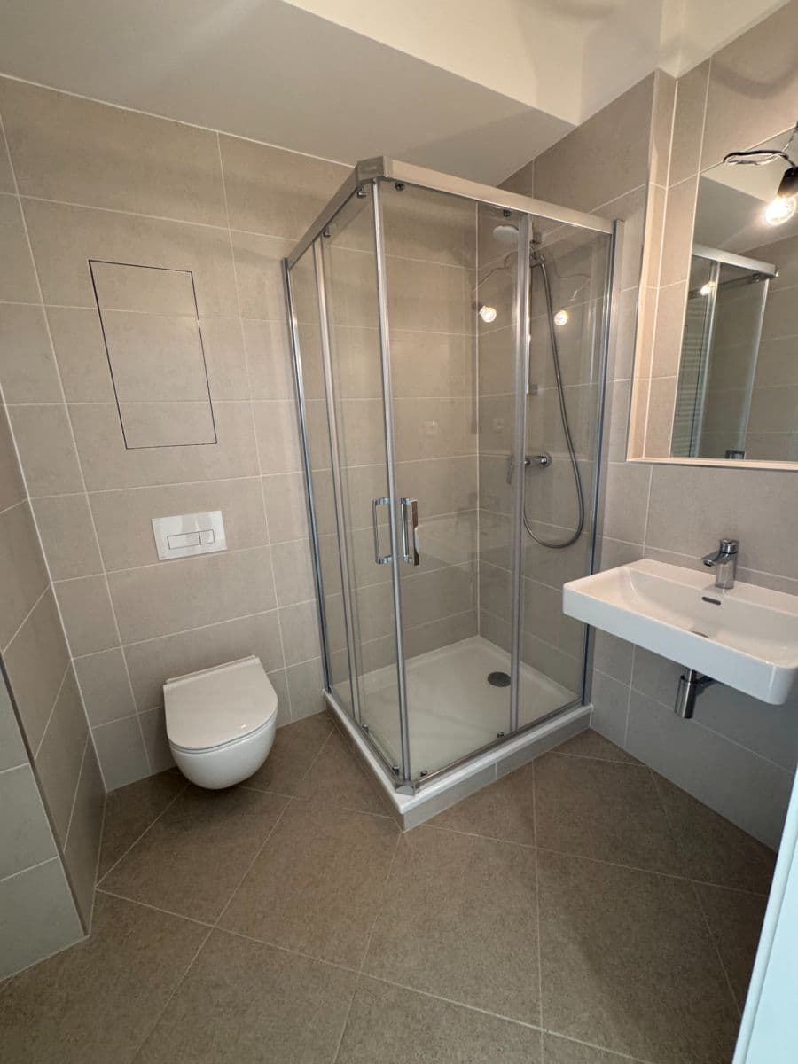 Predaj bytu 1-izbový 33 m², Čakovická, Praha, Praha Predaj bytu 1-izbový 33 m², Čakovická, Praha, Praha
