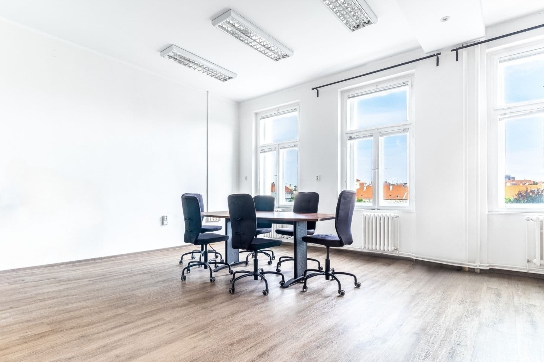 Prenájom kancelárie 22 m², Karlovo náměstí, Praha, Praha Prenájom kancelárie 22 m², Karlovo náměstí, Praha, Praha