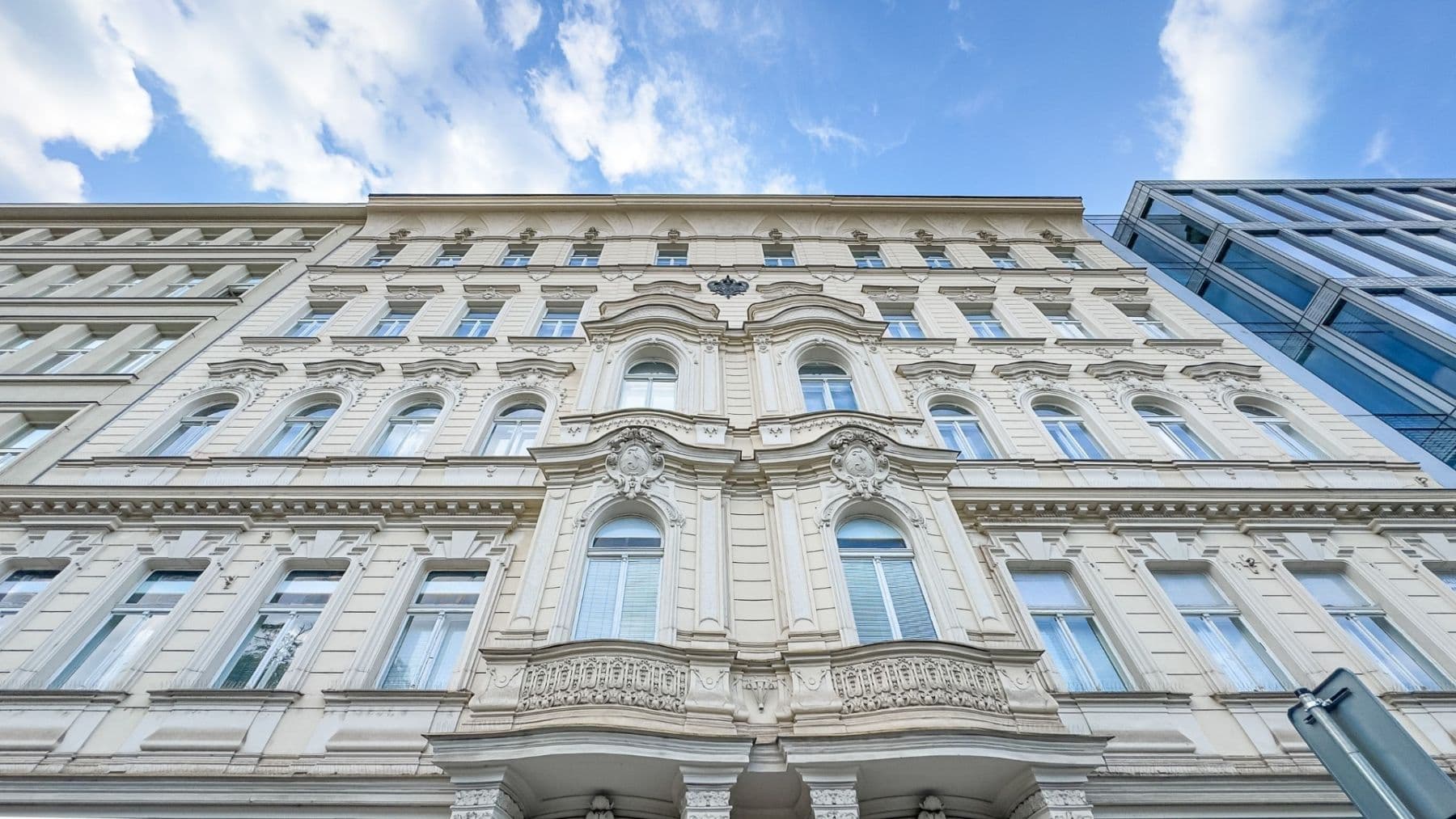 Prenájom kancelárie 22 m², Karlovo náměstí, Praha, Praha Prenájom kancelárie 22 m², Karlovo náměstí, Praha, Praha