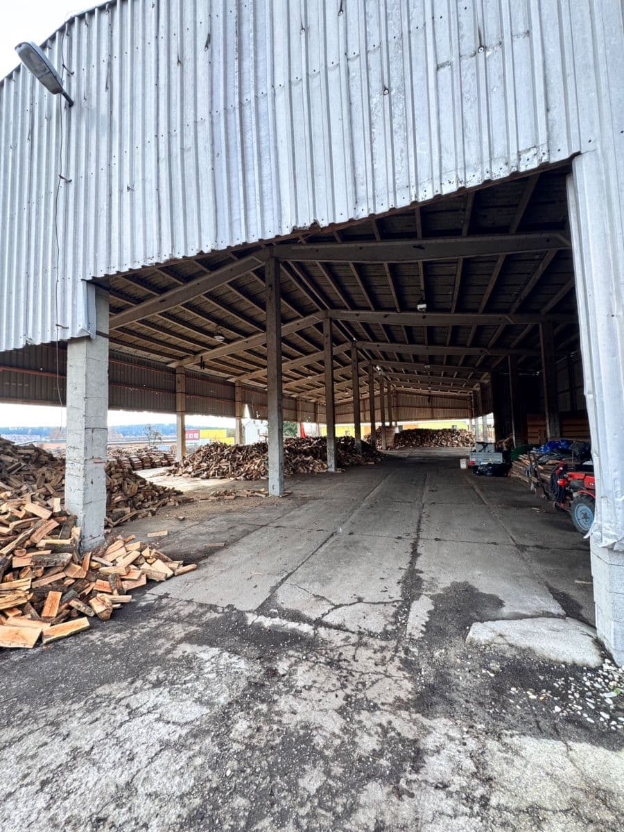 Prenájom nebytového priestoru 800 m², Vídeňská, Nová Bystřice, Jihočeský kraj Prenájom nebytového priestoru 800 m², Vídeňská, Nová Bystřice, Jihočeský kraj