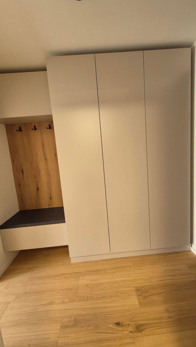 Prenájom bytu 1-izbový 43 m², Bratislavská, Brno, Jihomoravský kraj Prenájom bytu 1-izbový 43 m², Bratislavská, Brno, Jihomoravský kraj