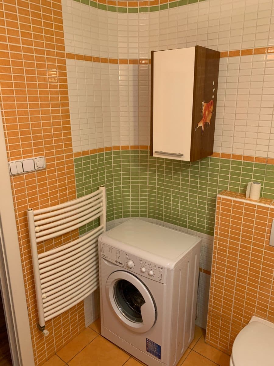 Prenájom bytu 2-izbový 60 m², Farského, Praha, Praha Prenájom bytu 2-izbový 60 m², Farského, Praha, Praha