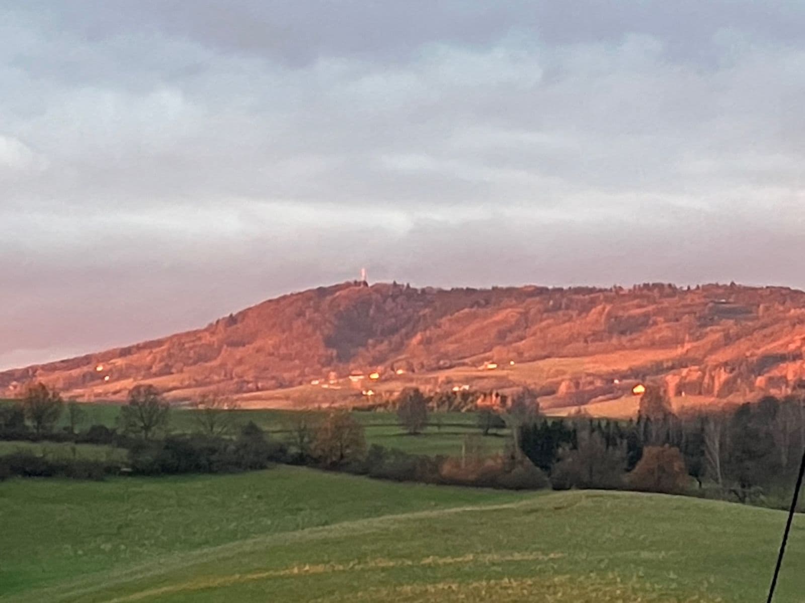 Predaj domu 70 m², pozemek 900 m², Rovensko pod Troskami, Liberecký kraj Predaj domu 70 m², pozemek 900 m², Rovensko pod Troskami, Liberecký kraj