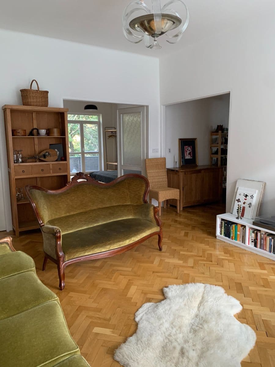 Prenájom bytu 3-izbový 102 m², Sokolská, Bratislava - mestská časť Staré Mesto, Bratislavský kraj Prenájom bytu 3-izbový 102 m², Sokolská, Bratislava - mestská časť Staré Mesto, Bratislavský kraj