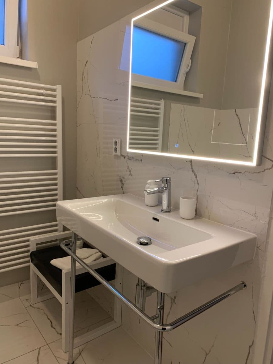 Prenájom bytu 3-izbový 102 m², Sokolská, Bratislava - mestská časť Staré Mesto, Bratislavský kraj Prenájom bytu 3-izbový 102 m², Sokolská, Bratislava - mestská časť Staré Mesto, Bratislavský kraj