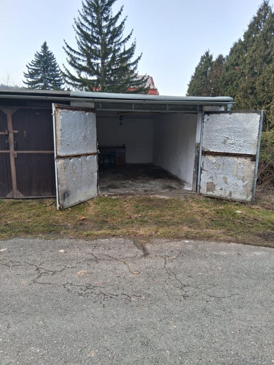 Prenájom garáže 19 m², Slaný, Středočeský kraj Prenájom garáže 19 m², Slaný, Středočeský kraj