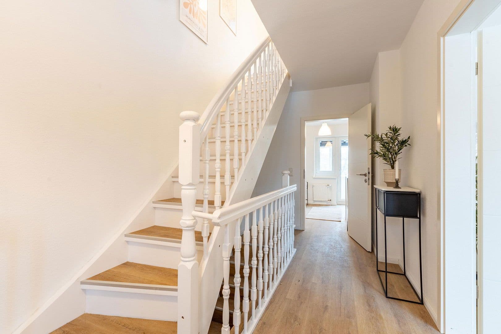 Predaj domu 123 m², pozemek 370 m², Kiel, Šlezvicko-Holštajnsko Predaj domu 123 m², pozemek 370 m², Kiel, Šlezvicko-Holštajnsko