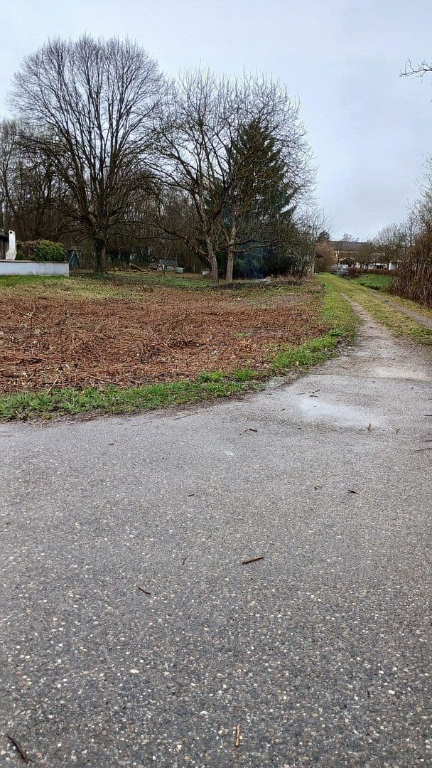 Predaj pozemku 3.400 m², Klettgau, Bádensko-Wurttembersko Predaj pozemku 3.400 m², Klettgau, Bádensko-Wurttembersko