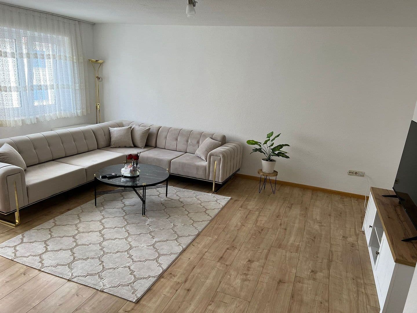 Predaj bytu 4-izbový 118 m², Brunnenstr. 15/1, Krauchenwies, Bádensko-Wurttembersko Predaj bytu 4-izbový 118 m², Brunnenstr. 15/1, Krauchenwies, Bádensko-Wurttembersko