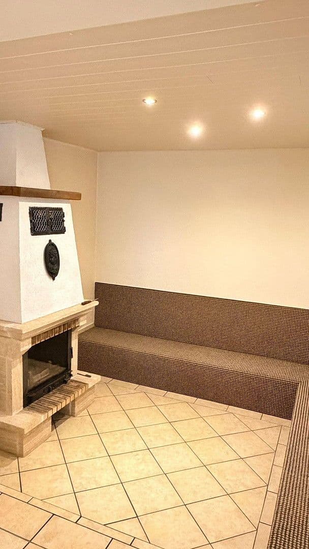 Predaj domu 160 m², pozemek 695 m², Nienburg/Weser, Dolné Sasko Predaj domu 160 m², pozemek 695 m², Nienburg/Weser, Dolné Sasko