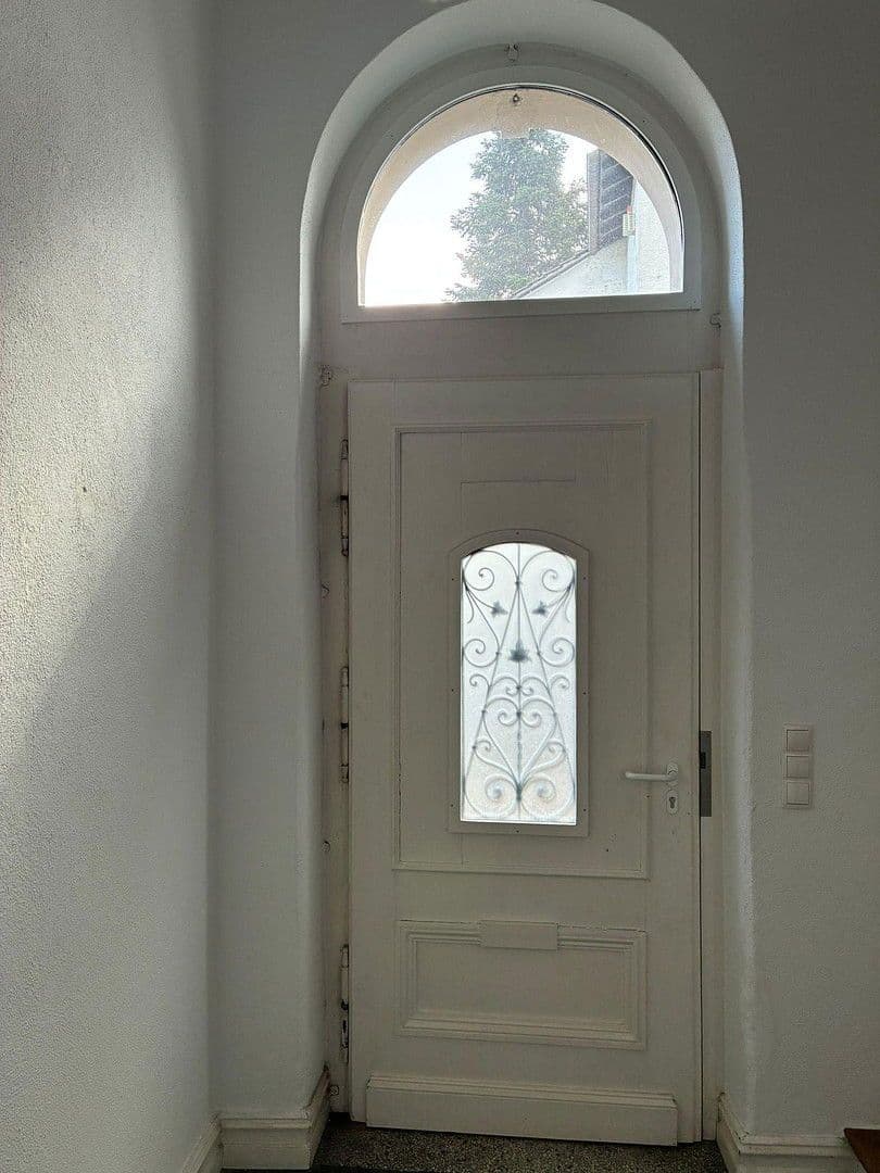 Predaj domu 190 m², pozemek 320 m², Aktienstraße 14, Andernach, Porýnie-Falcko Predaj domu 190 m², pozemek 320 m², Aktienstraße 14, Andernach, Porýnie-Falcko