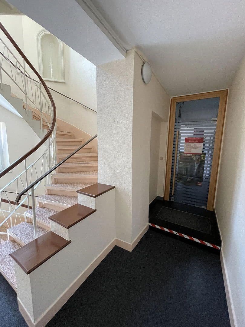 Prenájom kancelárie 85 m², Rastatt, Bádensko-Wurttembersko Prenájom kancelárie 85 m², Rastatt, Bádensko-Wurttembersko