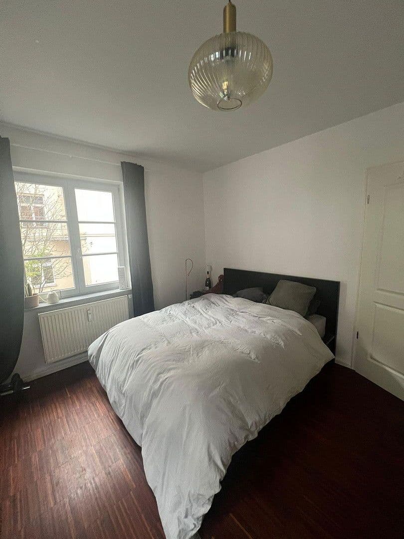 Prenájom bytu 6-izbový 197 m², München, Bavorsko Prenájom bytu 6-izbový 197 m², München, Bavorsko