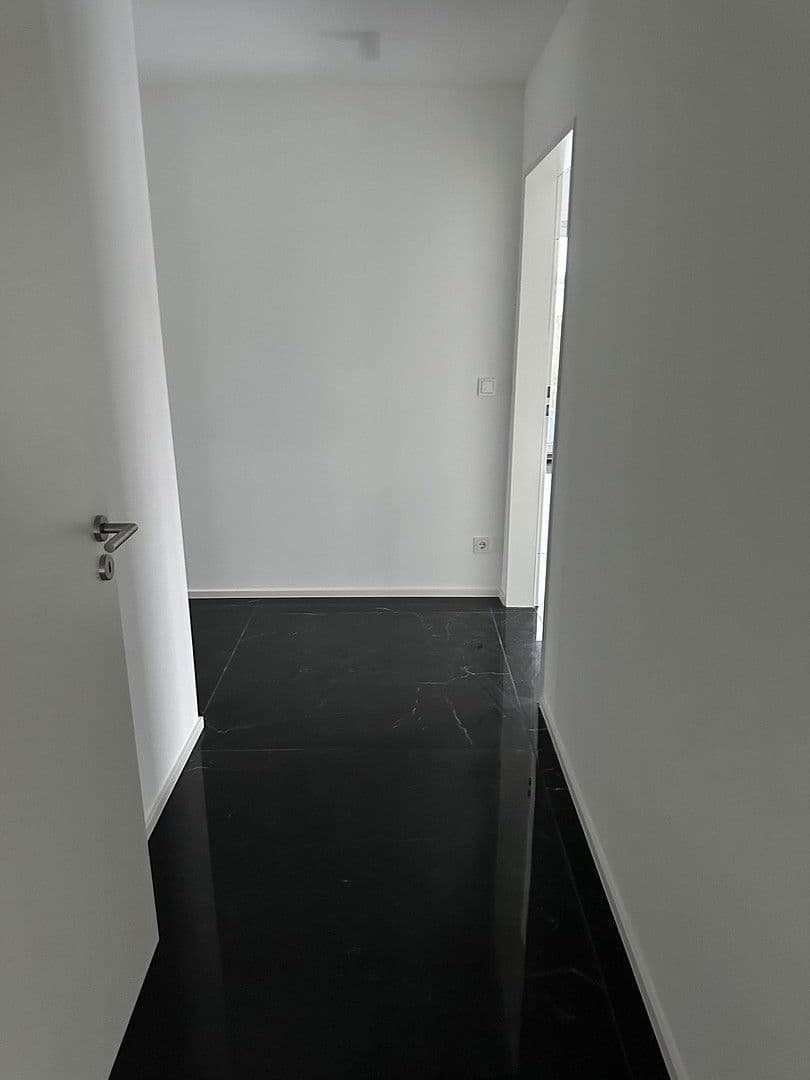 Prenájom bytu 4-izbový 146 m², Dortmund, Severné Porýnie - Westfálsko Prenájom bytu 4-izbový 146 m², Dortmund, Severné Porýnie - Westfálsko