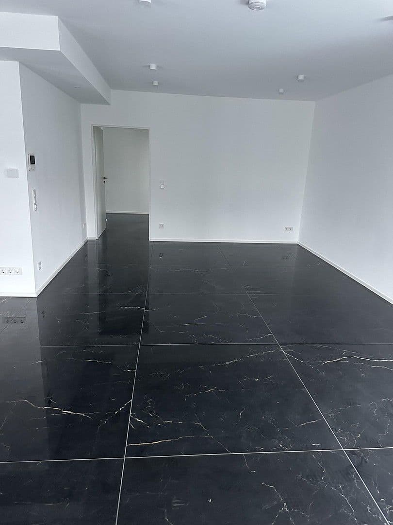 Prenájom bytu 4-izbový 146 m², Dortmund, Severné Porýnie - Westfálsko Prenájom bytu 4-izbový 146 m², Dortmund, Severné Porýnie - Westfálsko