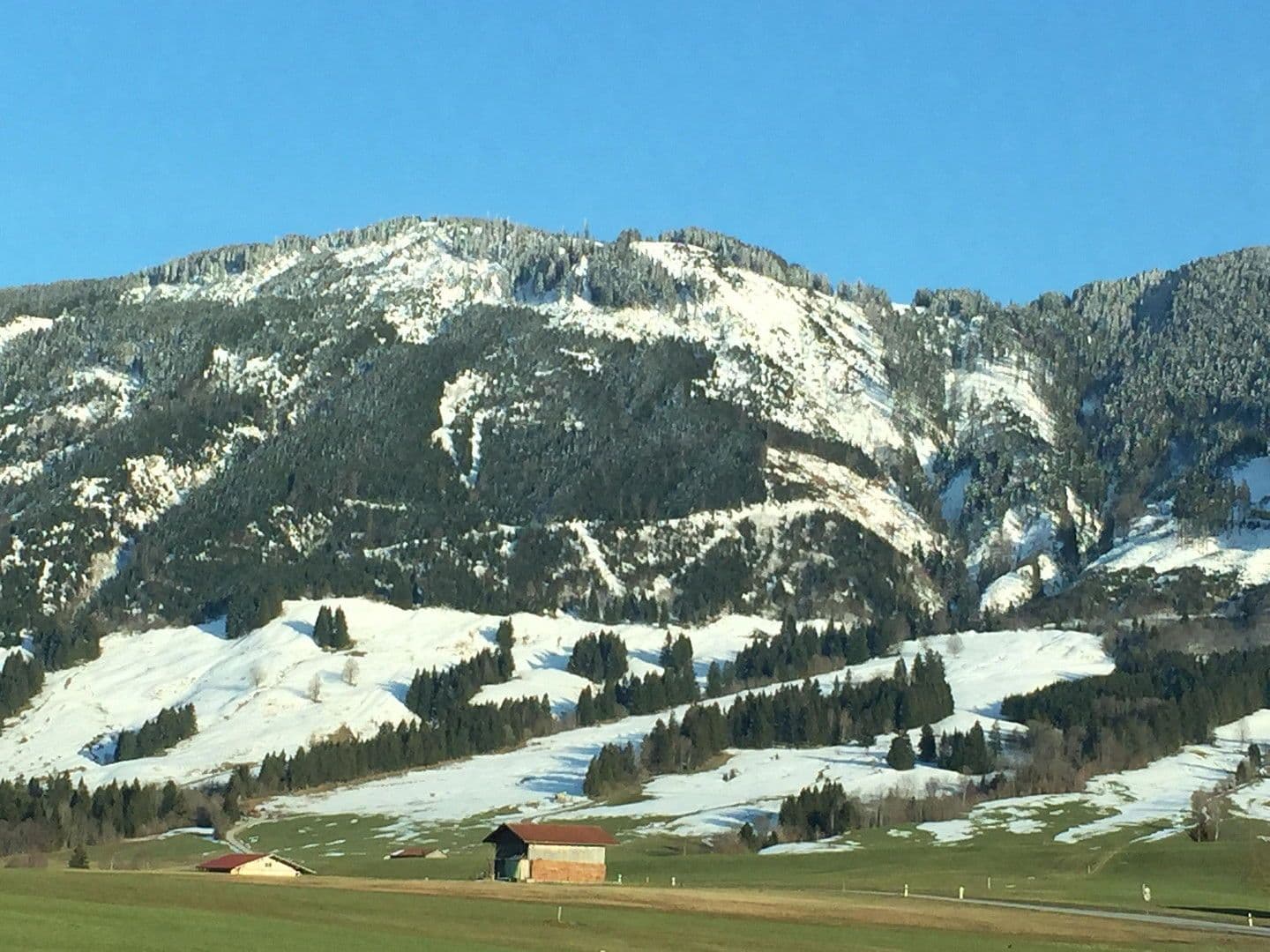 Predaj domu 85 m², pozemek 680 m², Halblech, Bavorsko Predaj domu 85 m², pozemek 680 m², Halblech, Bavorsko